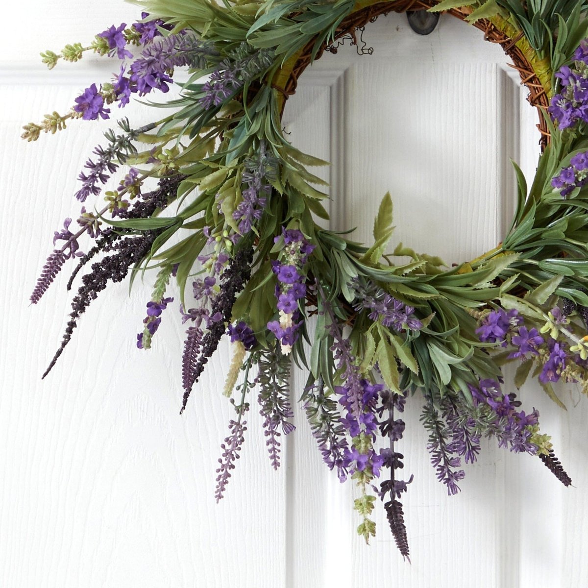 18” Lavender Wreath | Elegant Home Décor - Ed's Plant Shop