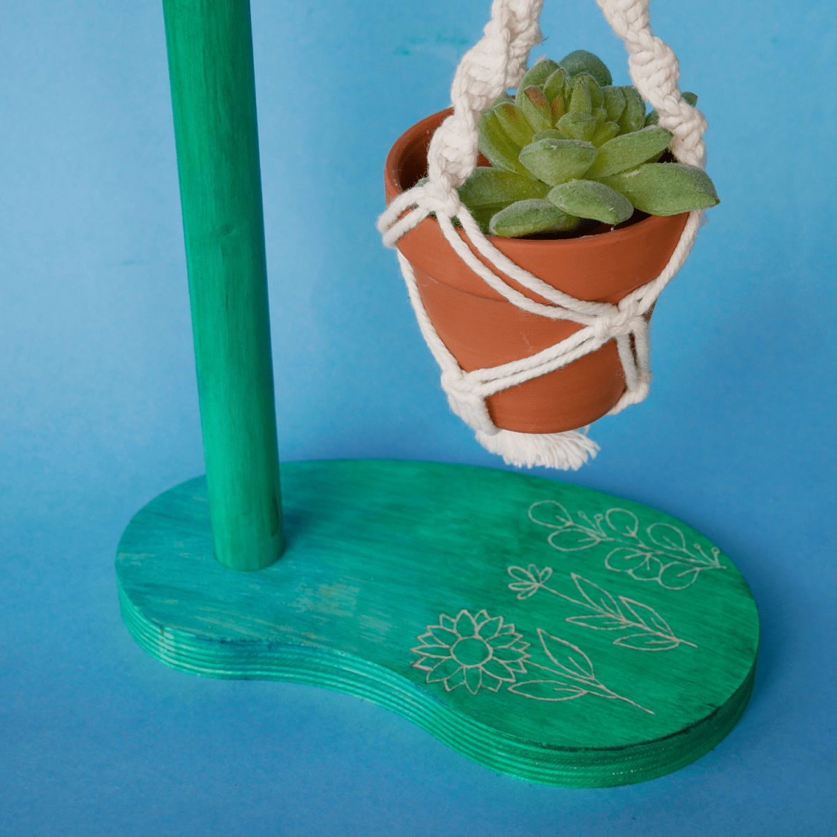 Wood Engraving Kit with Macrame Plant Stand - Ed's Plant Shop
