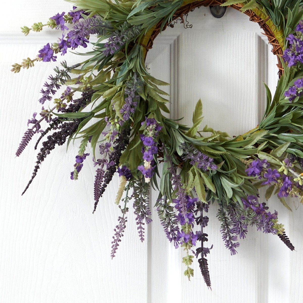 18” Lavender Wreath | Elegant Home Décor - Ed's Plant Shop