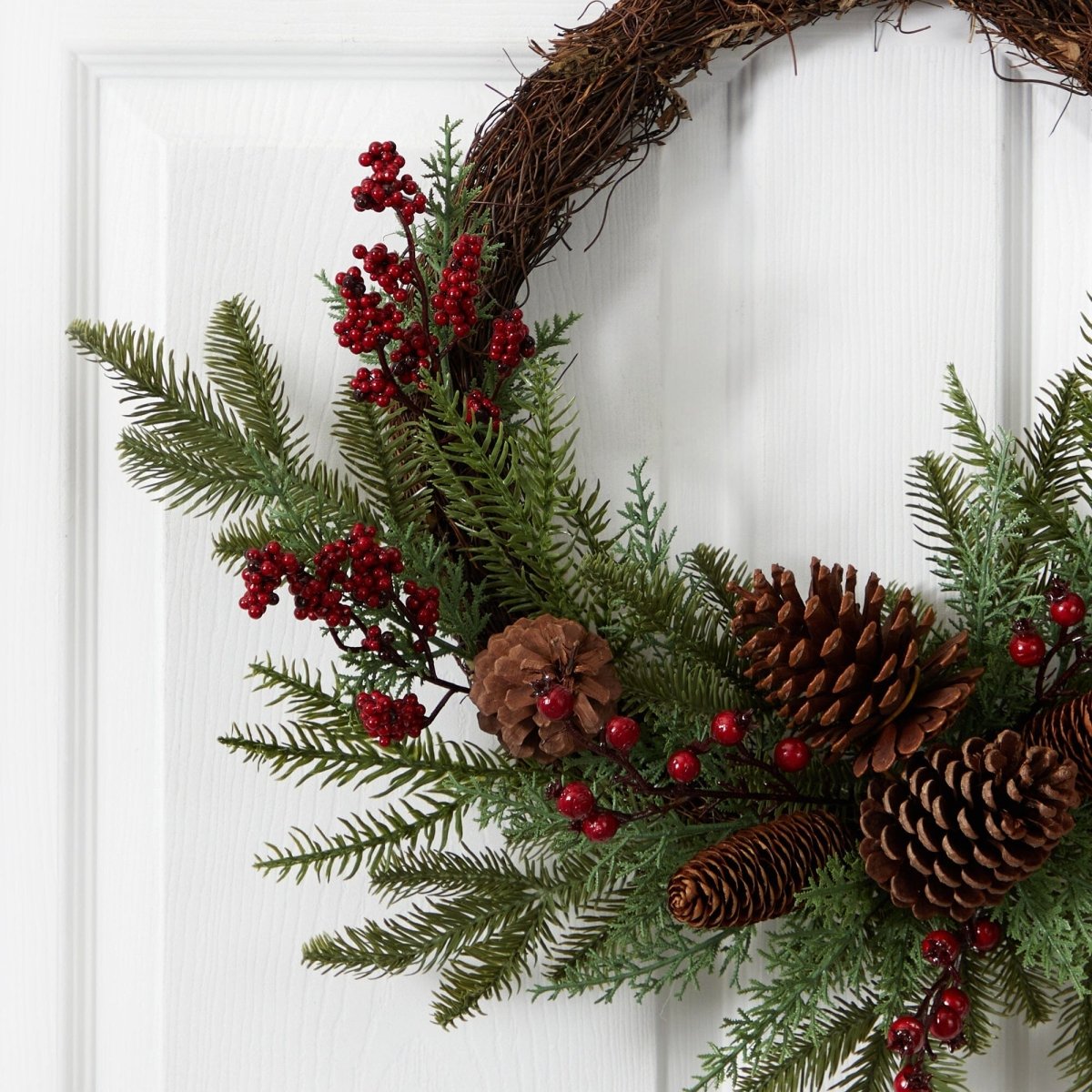 22'' Mixed Pine & Cedar Wreath | Pine Cones, Berries & Holiday Decor - Ed's Plant Shop