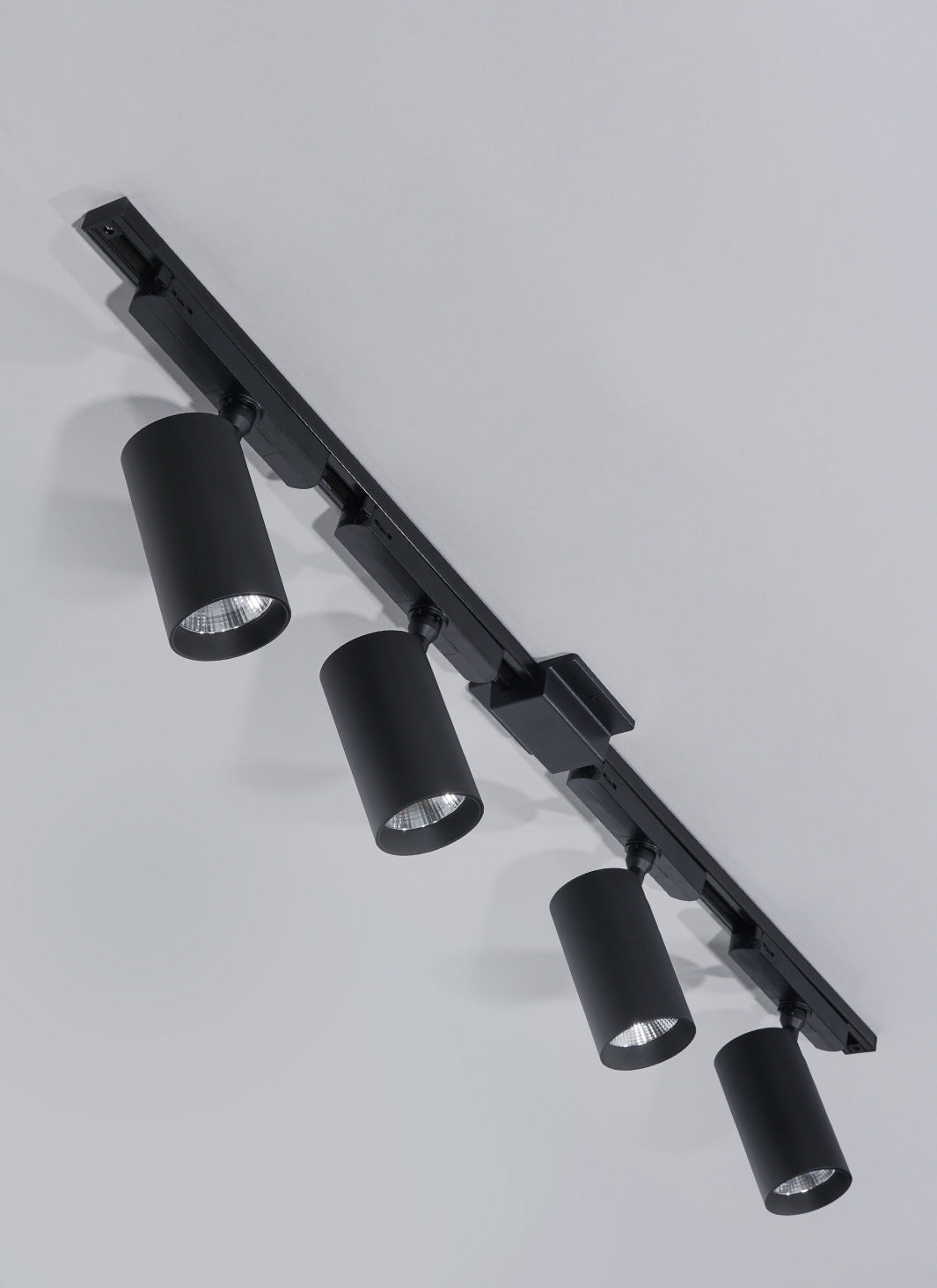 Hardwired Highland™ Track Light System