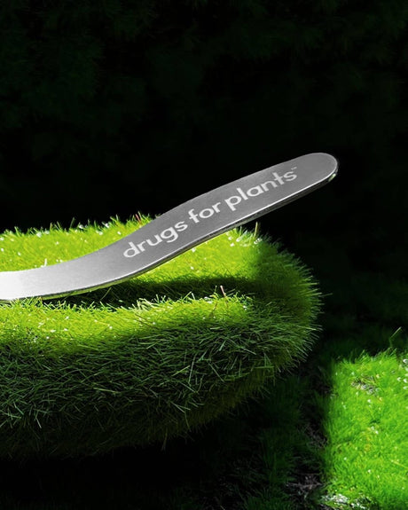 Bendy 1/4 Gardening Teaspoon “Drugs for Plants” - Ed's Plant Shop