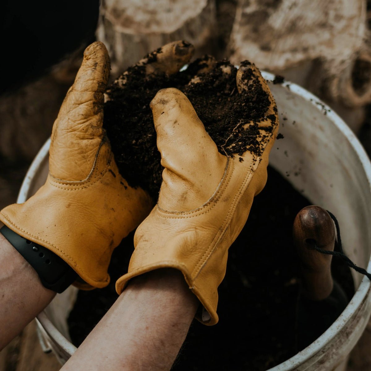 bosch gardening gloves medium Premium Cowhide Gardening Gloves | Classic Comfort & Durability