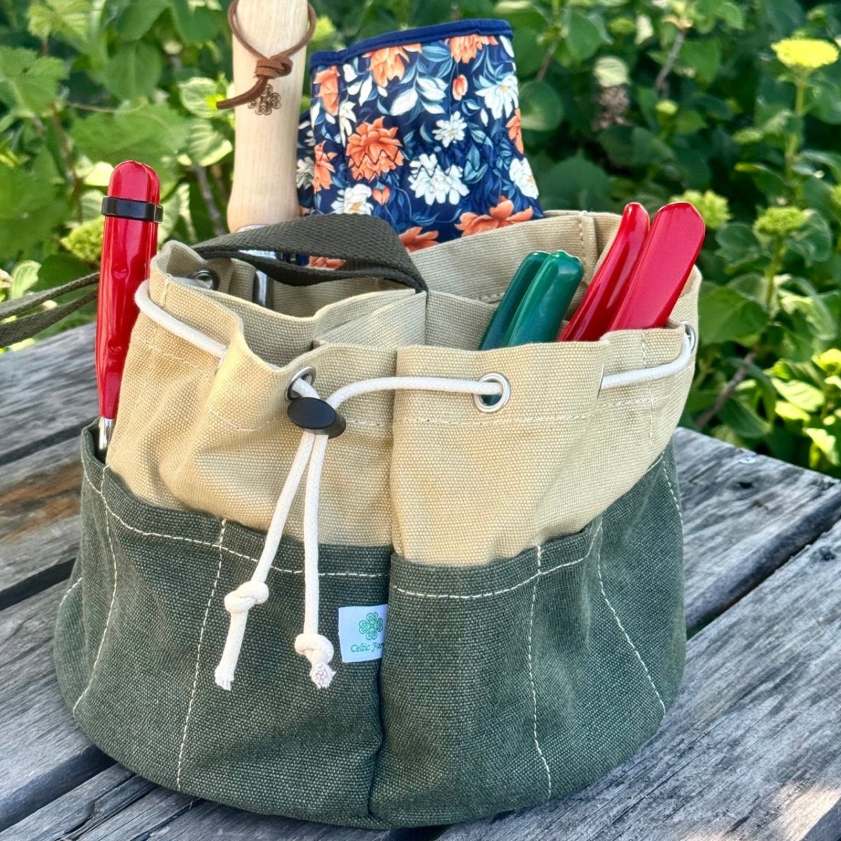 Garden Bucket Bag - Heavy Waxed Canvas - Ed's Plant Shop