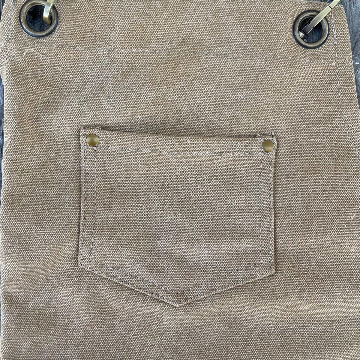 Gardening Apron - Waxed Canvas Apron with Pockets - Ed's Plant Shop