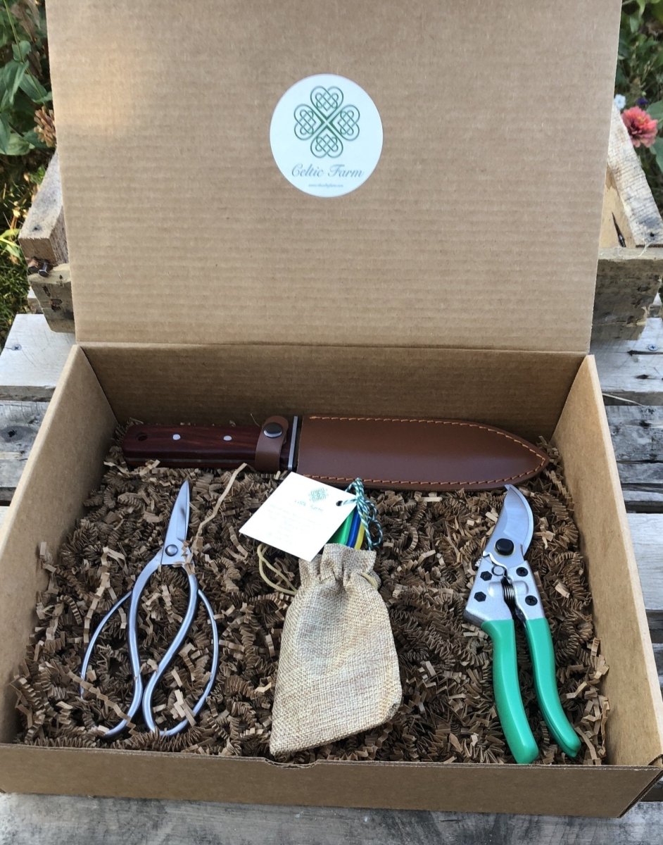 The Ultimate Gardeners Tool Gift Box - Ed's Plant Shop