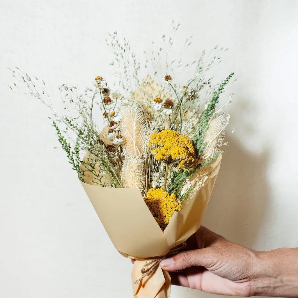 Dried Flower Bundle: Mini Dried Bouquet - Ed's Plant Shop